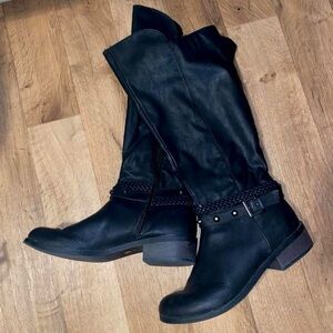 Women's Black Knee-High Boots